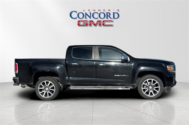 Used 2022 GMC Canyon Denali image 3