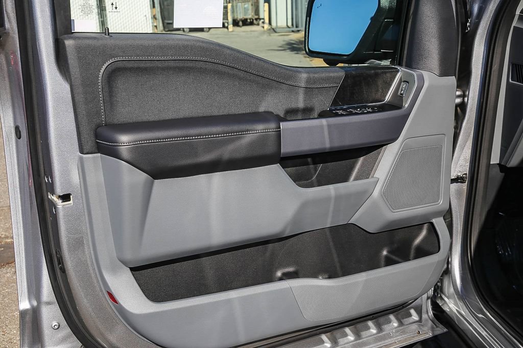 New 2025 Ford F150 Lightning XLT AWD/4WD image 24