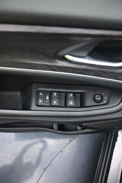 Used 2024 Jeep Grand Cherokee Limited 4xe AWD/4WD image 17