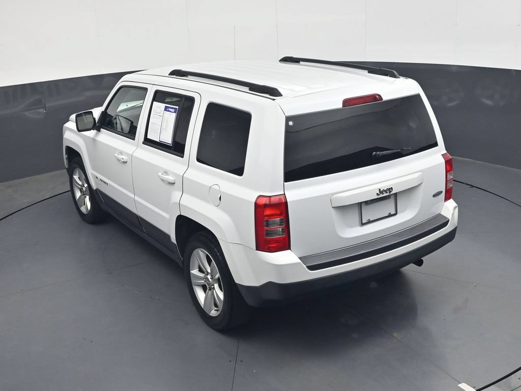 Used 2015 Jeep Patriot Latitude FWD image 25