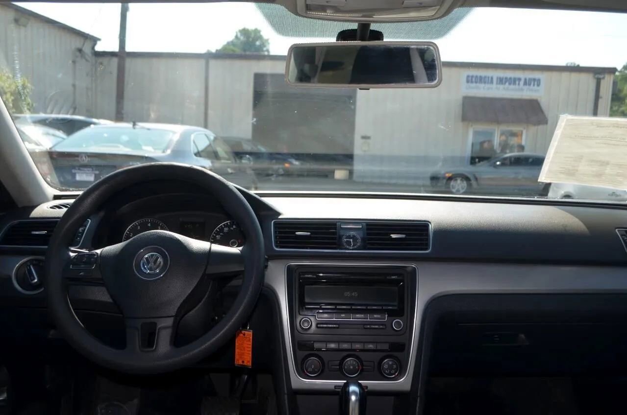 Used 2013 Volkswagen Passat 2.5 S image 29