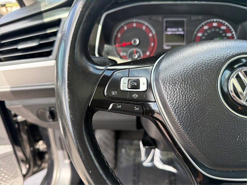 Used 2019 Volkswagen Jetta SE FWD image 25