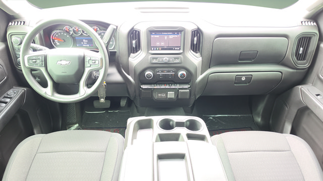 Used 2022 Chevrolet Silverado 1500 Custom w/ Safety Confidence Package AWD/4WD image 8