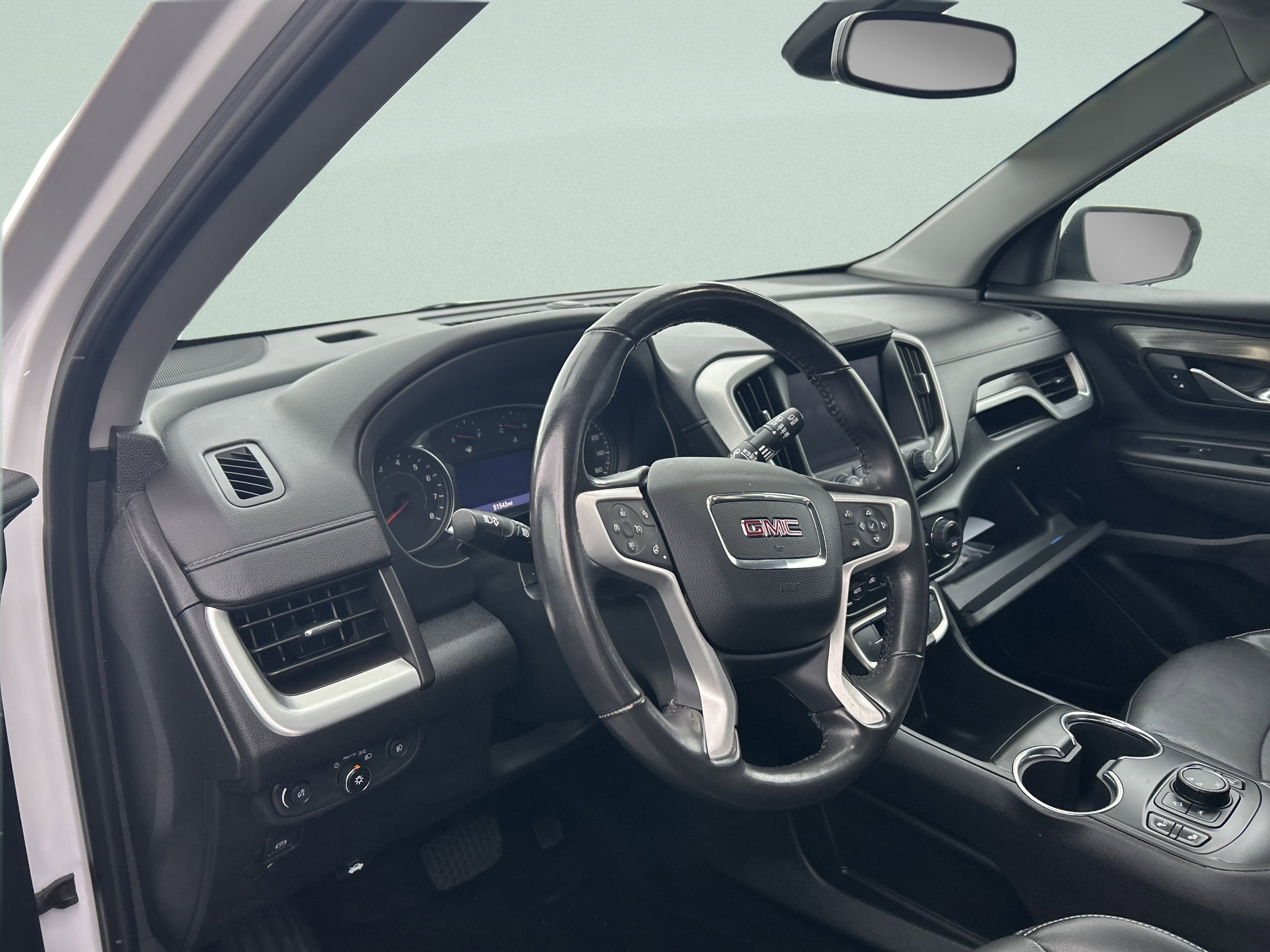 Used 2022 GMC Terrain SLT image 13