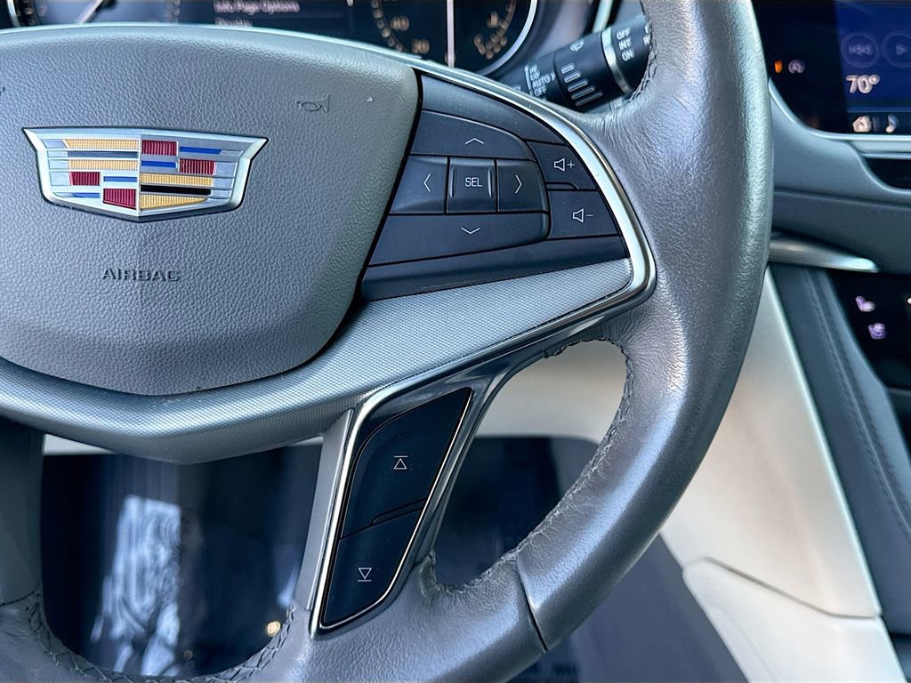 Used 2022 Cadillac XT5 Premium Luxury image 37