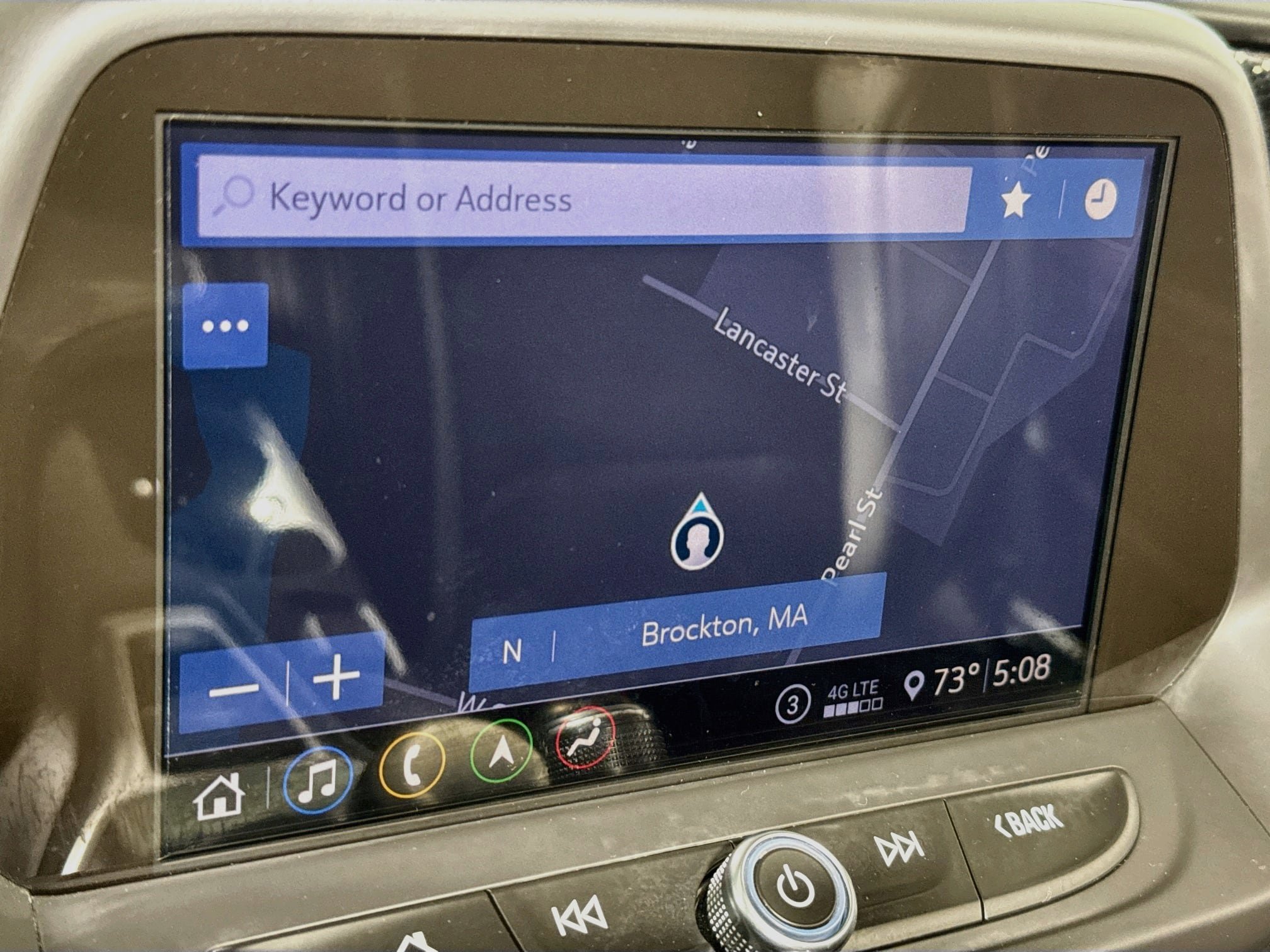 Used 2020 Chevrolet Camaro SS RWD image 2