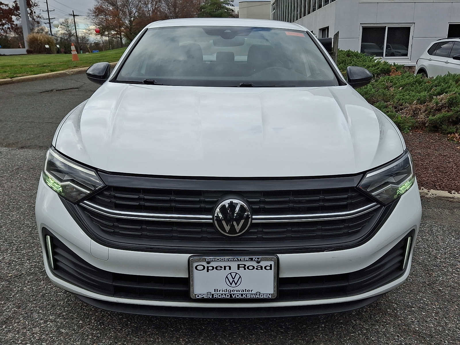 Used 2024 Volkswagen Jetta Sport image 2