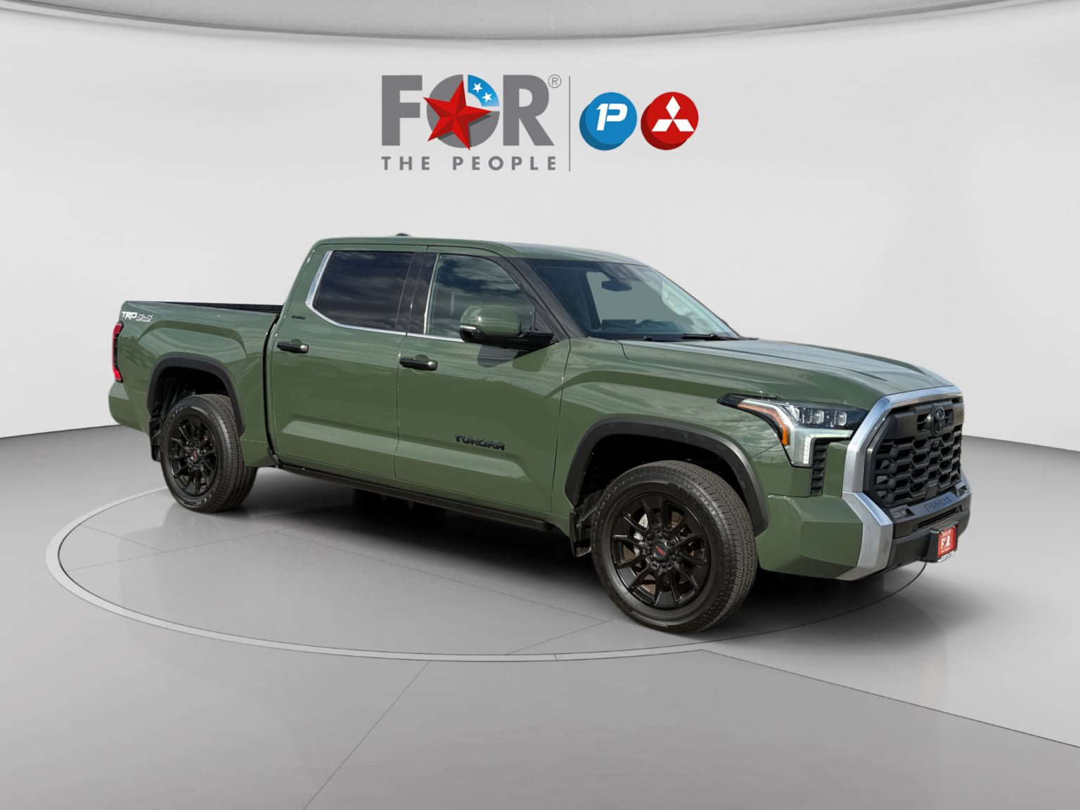 Used 2022 Toyota Tundra Limited w/ TRD Off-Road Package AWD/4WD image 7