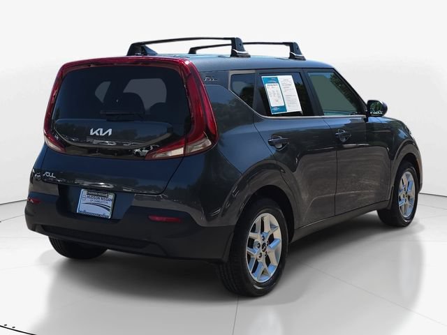 Used 2022 Kia Soul LX w/ Technology Package FWD image 6