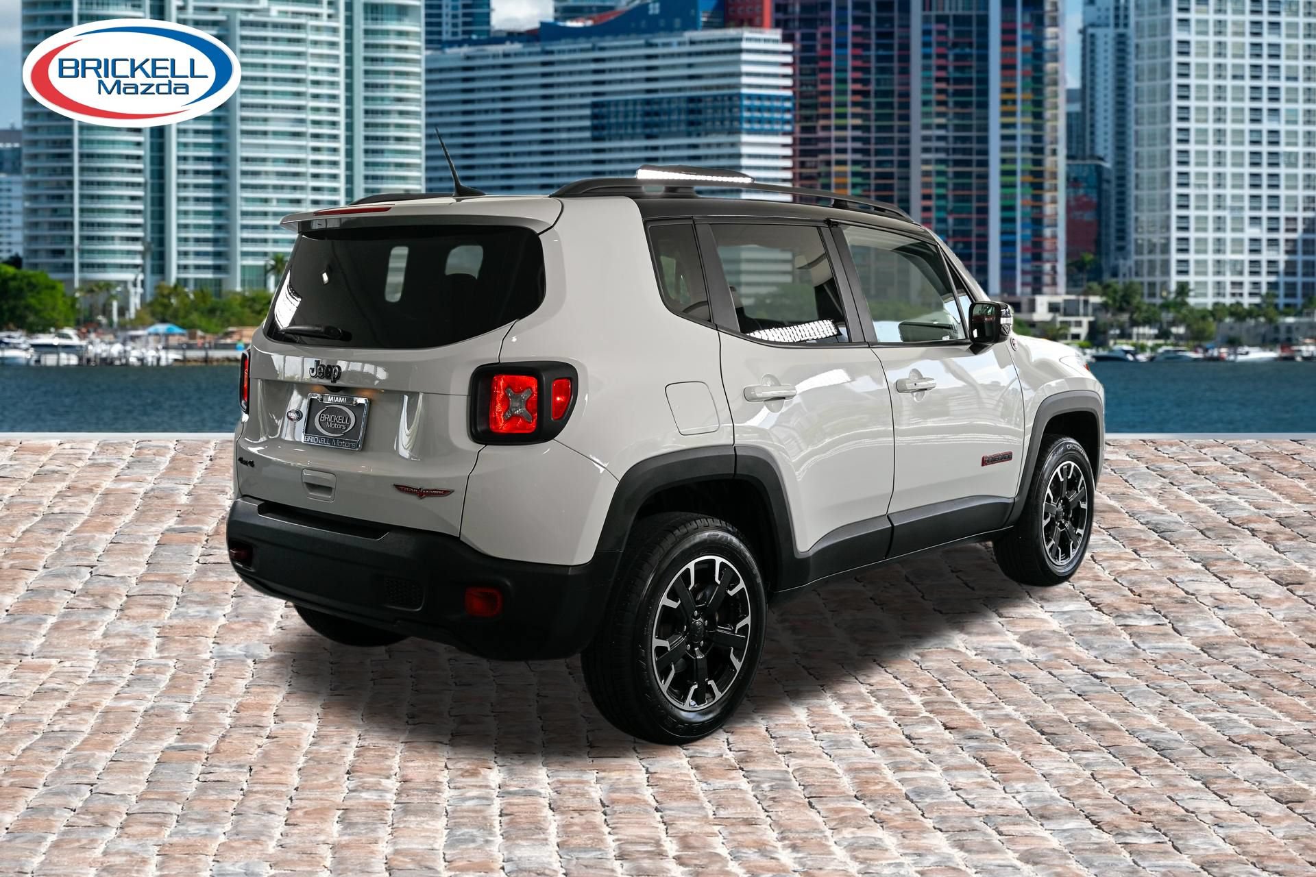 Used 2023 Jeep Renegade Trailhawk AWD/4WD image 5