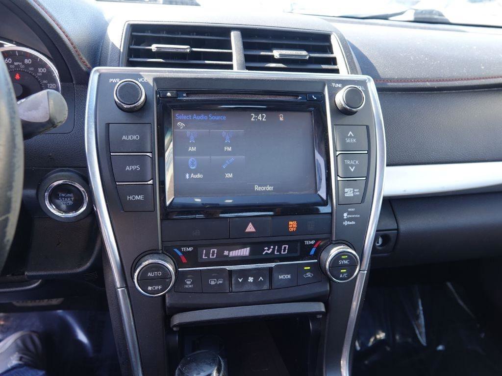 Used 2015 Toyota Camry XSE w/ Moonroof Package image 15