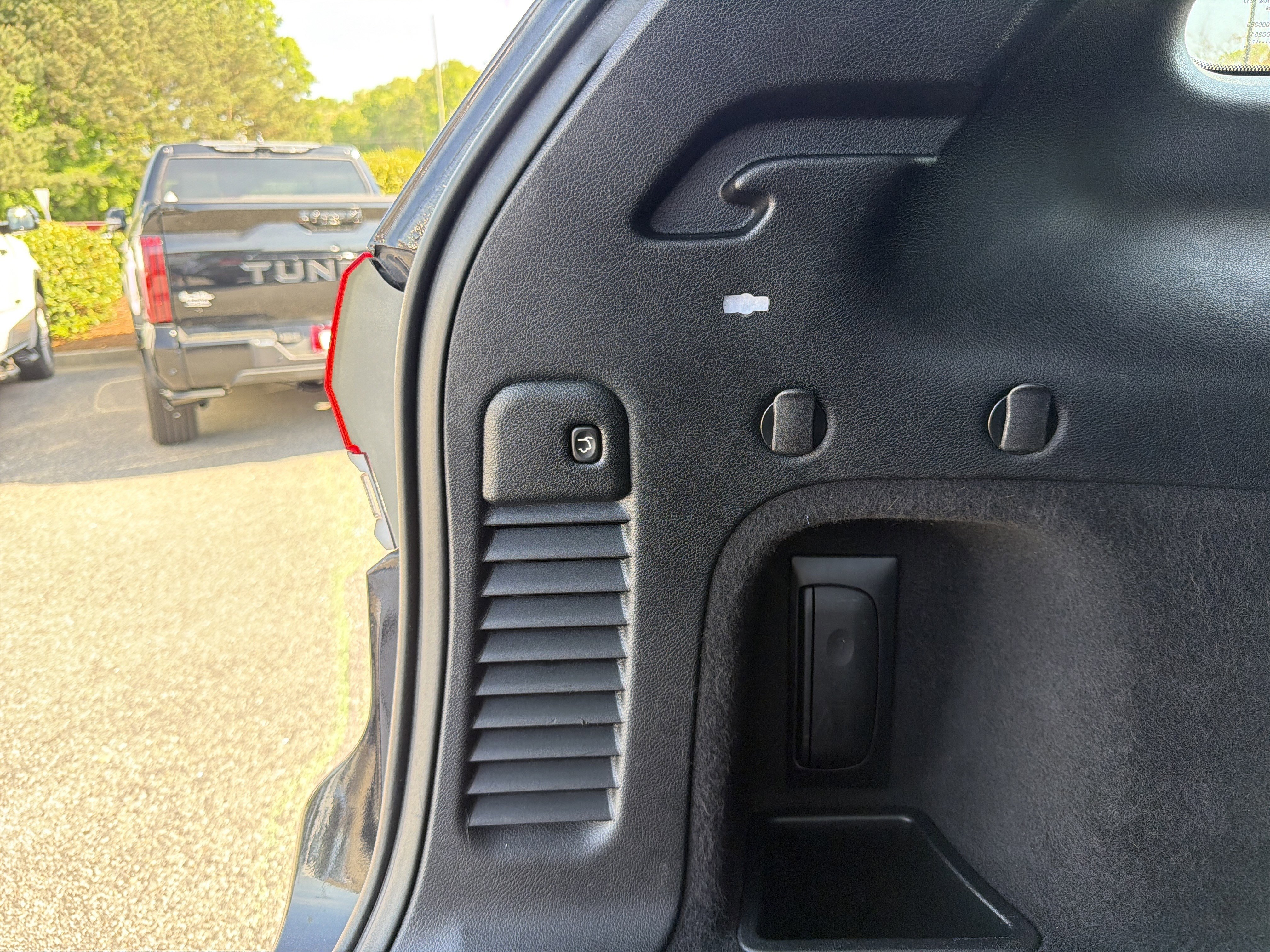 Used 2017 Jeep Grand Cherokee Limited RWD image 32
