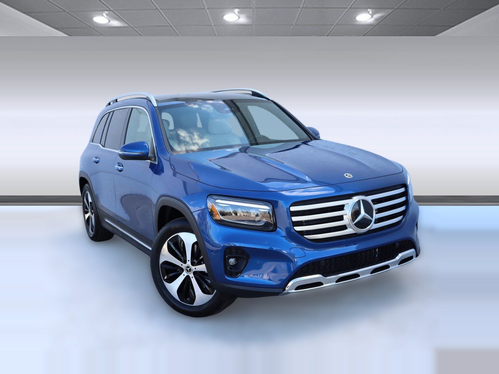Used 2025 Mercedes-Benz GLB 250 image 19