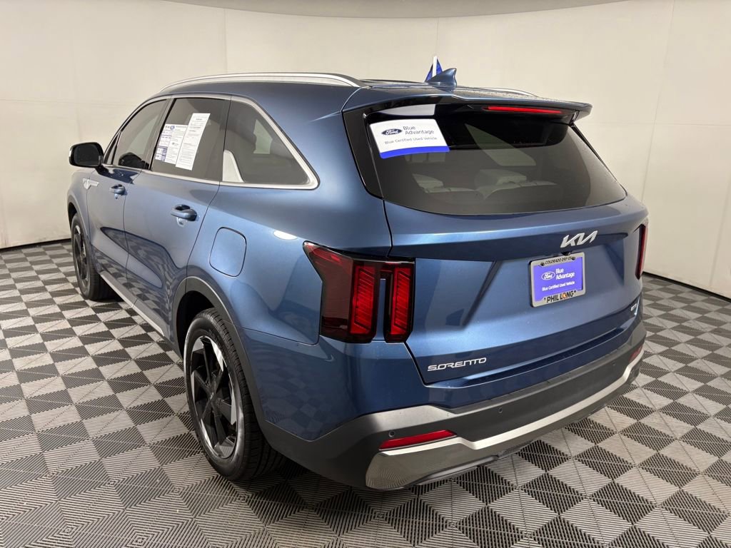 Used 2025 Kia Sorento EX image 5