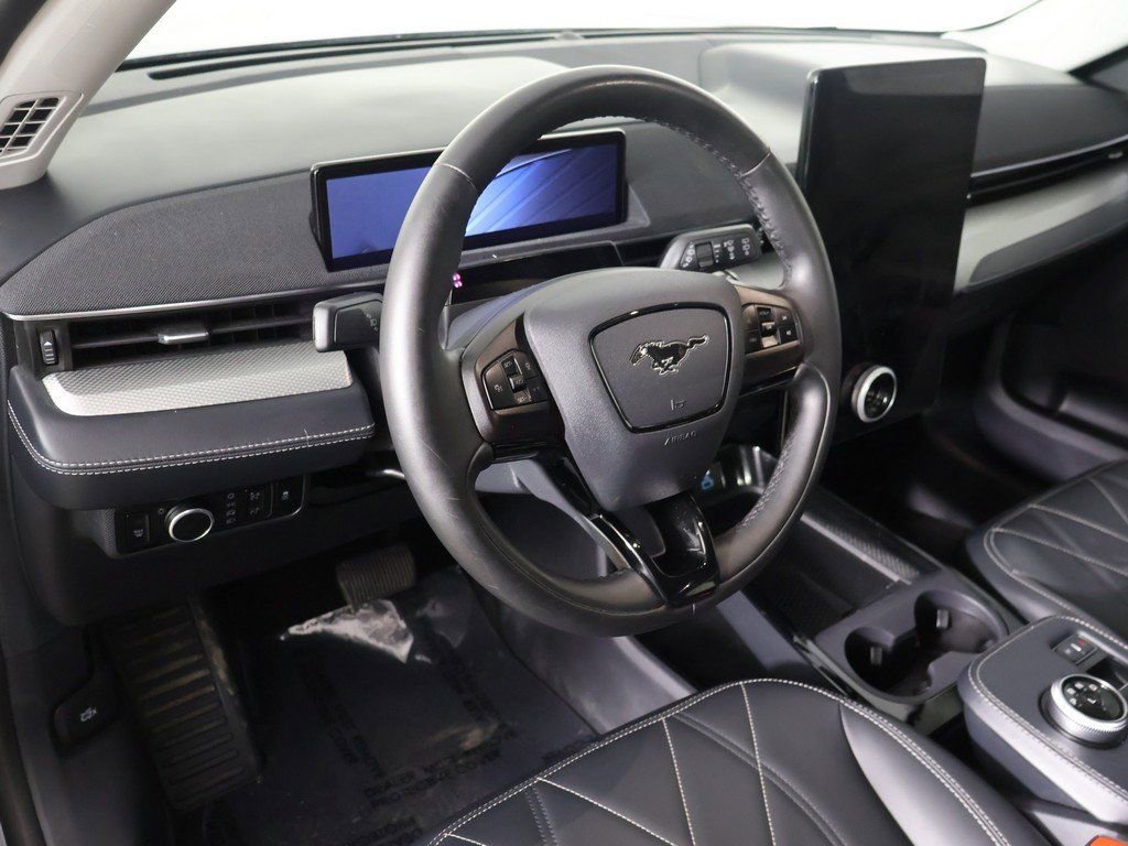 Used 2023 Ford Mustang Mach-E Select image 27