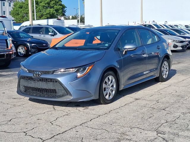 Used 2022 Toyota Corolla LE FWD image 2