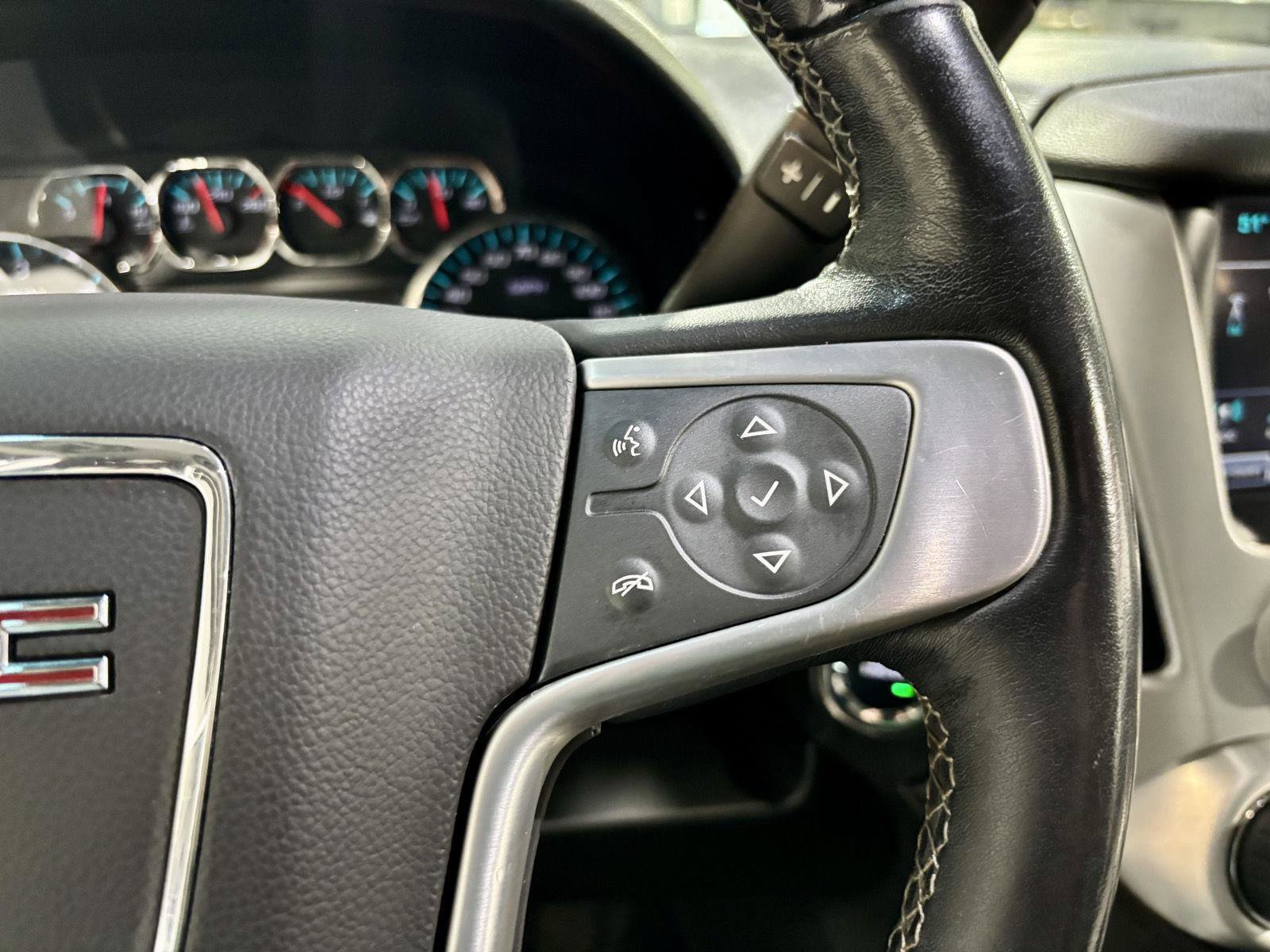 Used 2019 GMC Yukon XL SLT image 38