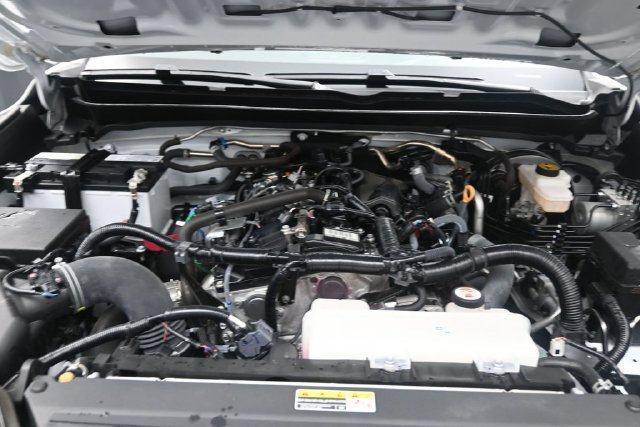 Used 2024 Toyota Tacoma SR5 w/ SR5 Upgrade Package RWD image 33