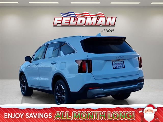 Used 2025 Kia Sorento S image 3