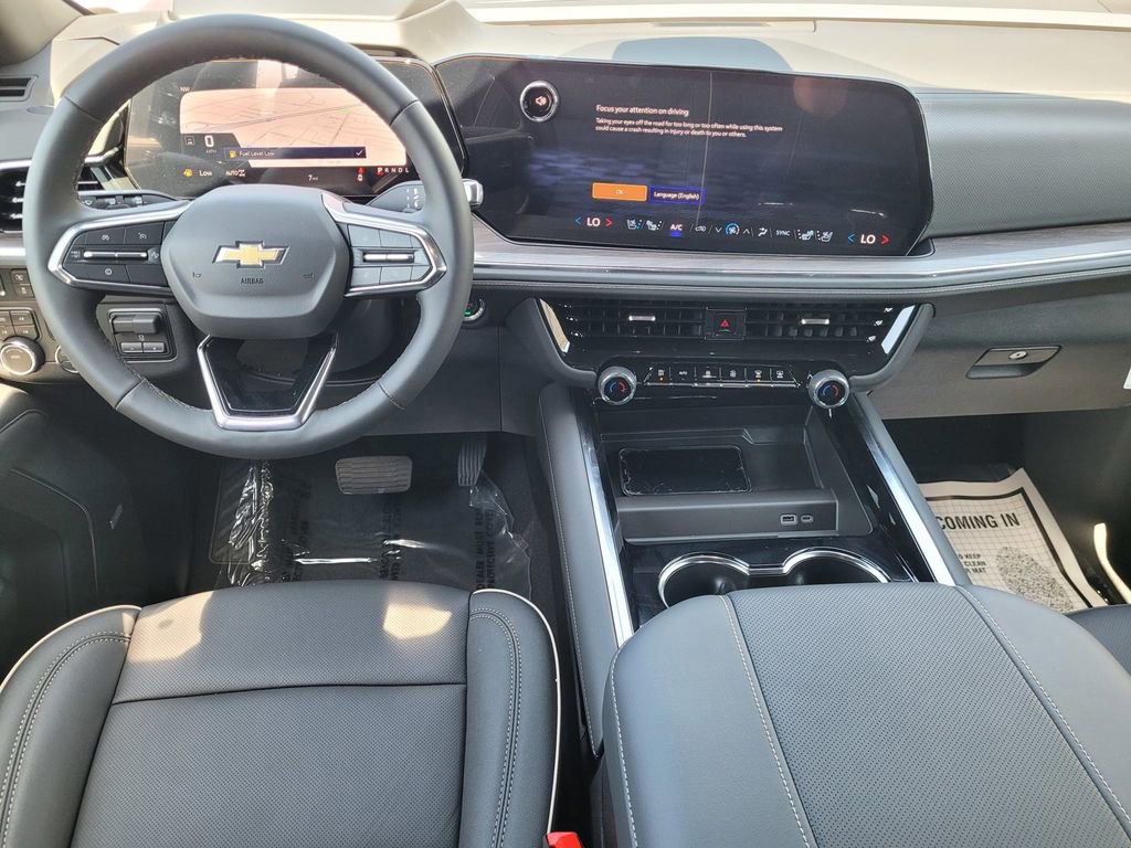 New 2025 Chevrolet Suburban Premier image 4