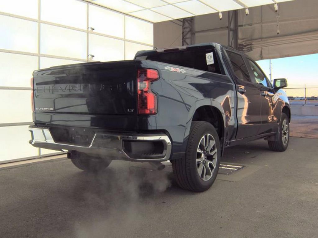 Used 2022 Chevrolet Silverado 1500 LT image 4