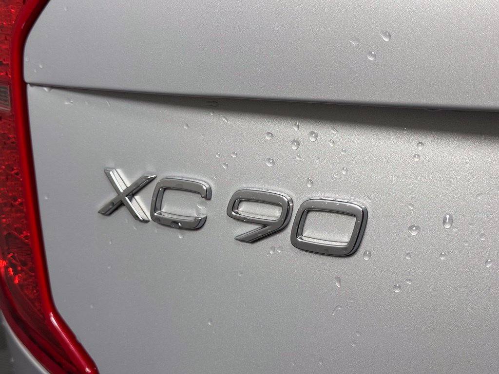 Certified 2024 Volvo XC90 B6 Plus w/ Protection Package AWD/4WD image 8