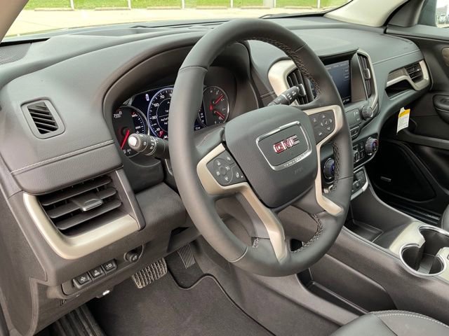 Used 2023 GMC Terrain Denali w/ Denali Premium Package image 7