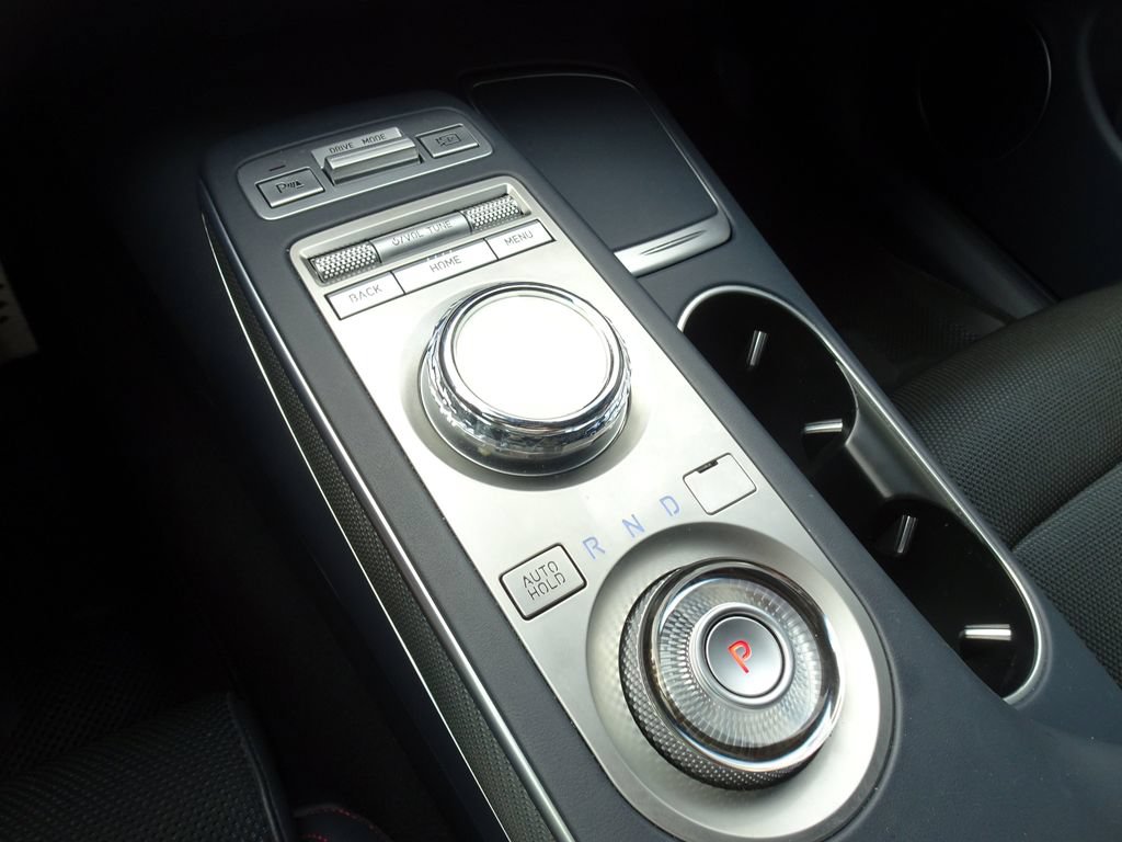 Used 2022 Genesis GV70 3.5T Sport AWD/4WD image 19