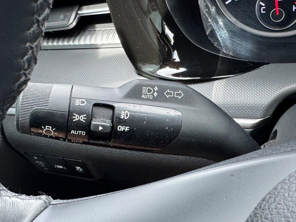 Used 2022 Kia K5 GT-Line w/ GT-Line FWD Premium Package image 22