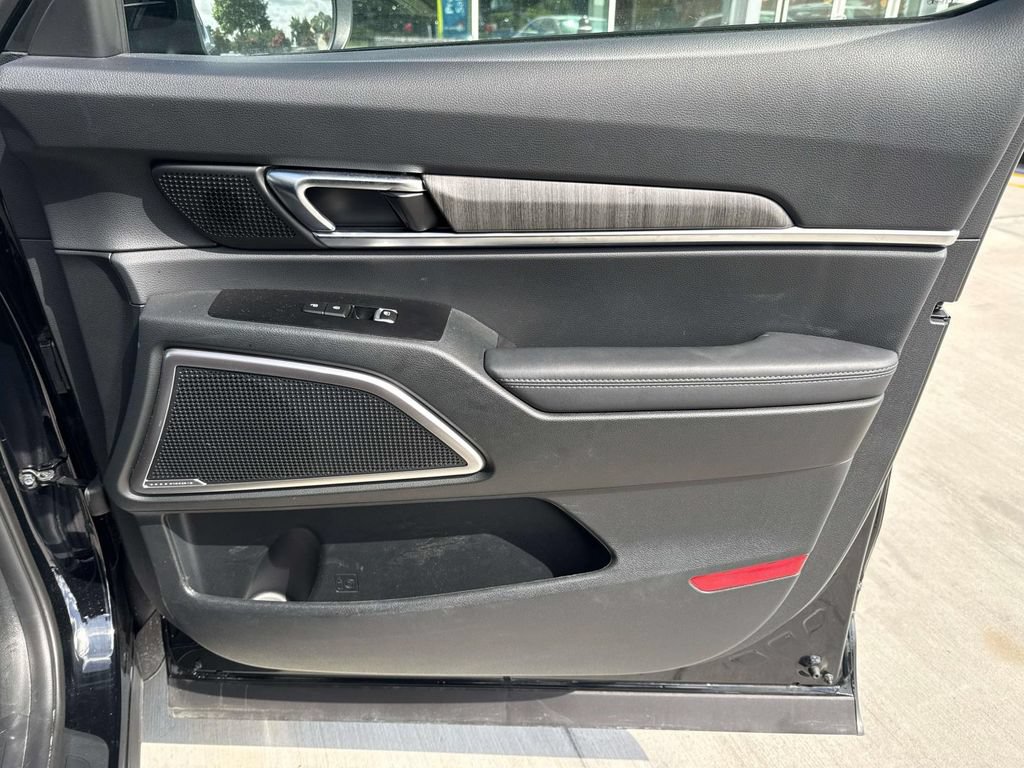 New 2025 Kia Telluride EX w/ EX Captain's Chair Package FWD image 19