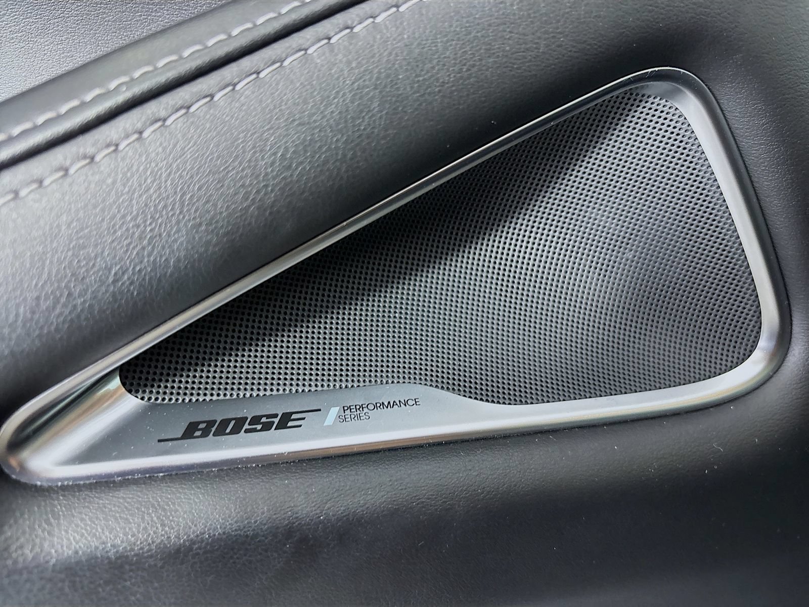 Used 2023 INFINITI QX60 Luxe w/ Performance Audio Package FWD image 19