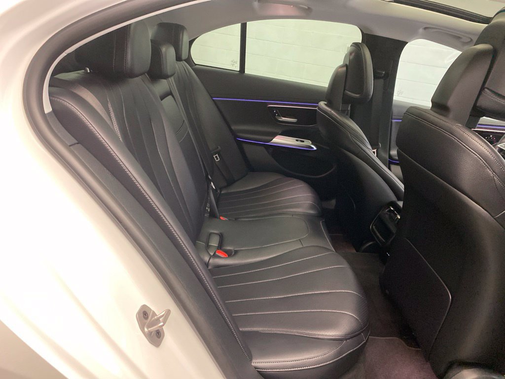 Used 2024 Mercedes-Benz E 350 4MATIC Sedan image 26