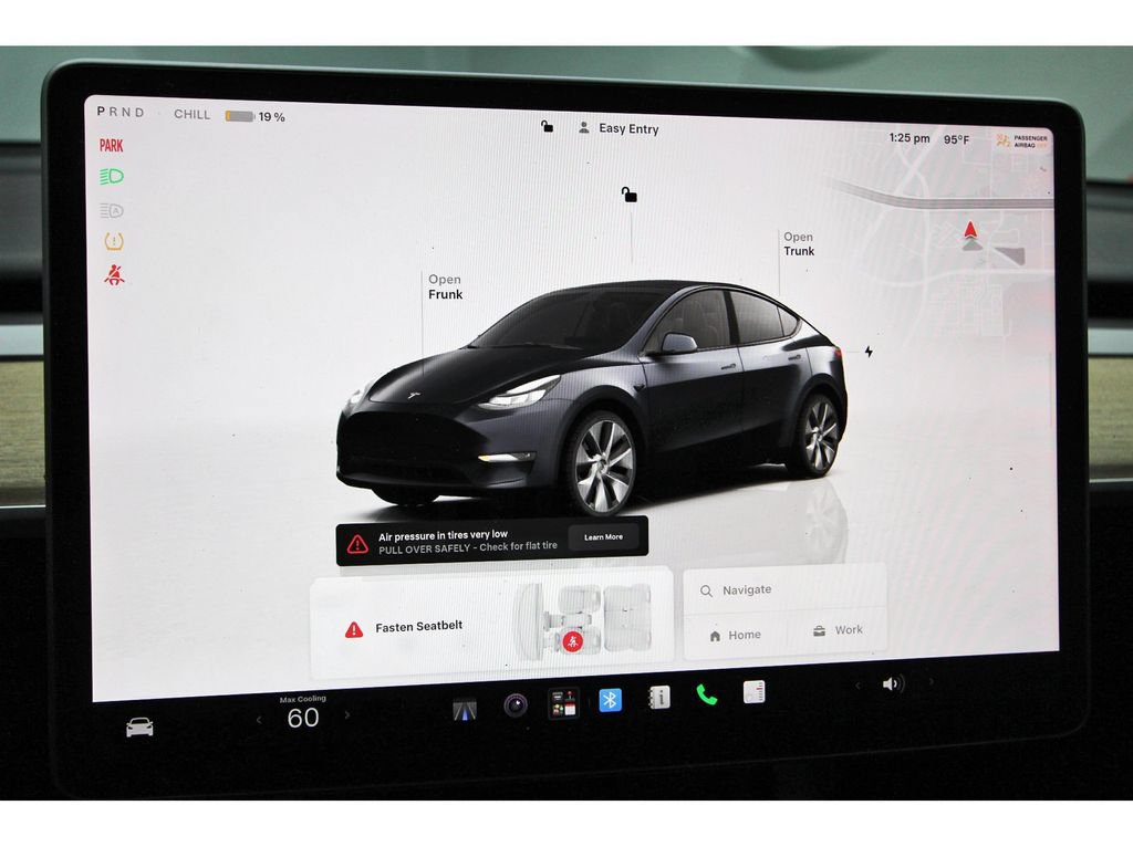 Used 2024 Tesla Model Y Long Range AWD/4WD image 11