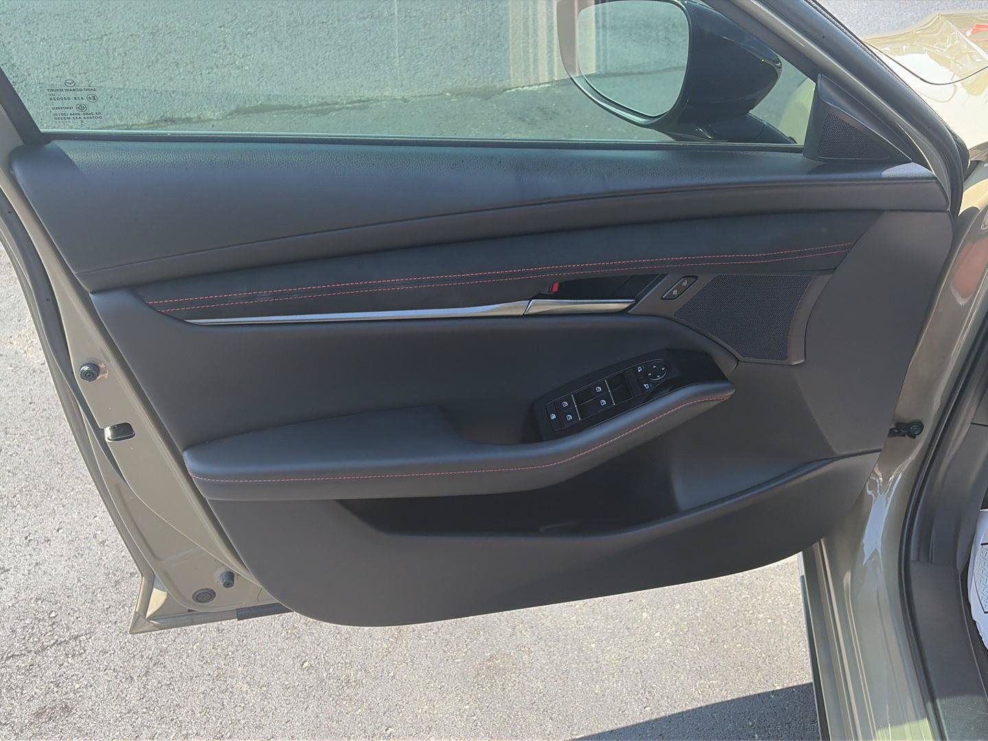 Used 2024 MAZDA MAZDA3 s AWD/4WD image 9