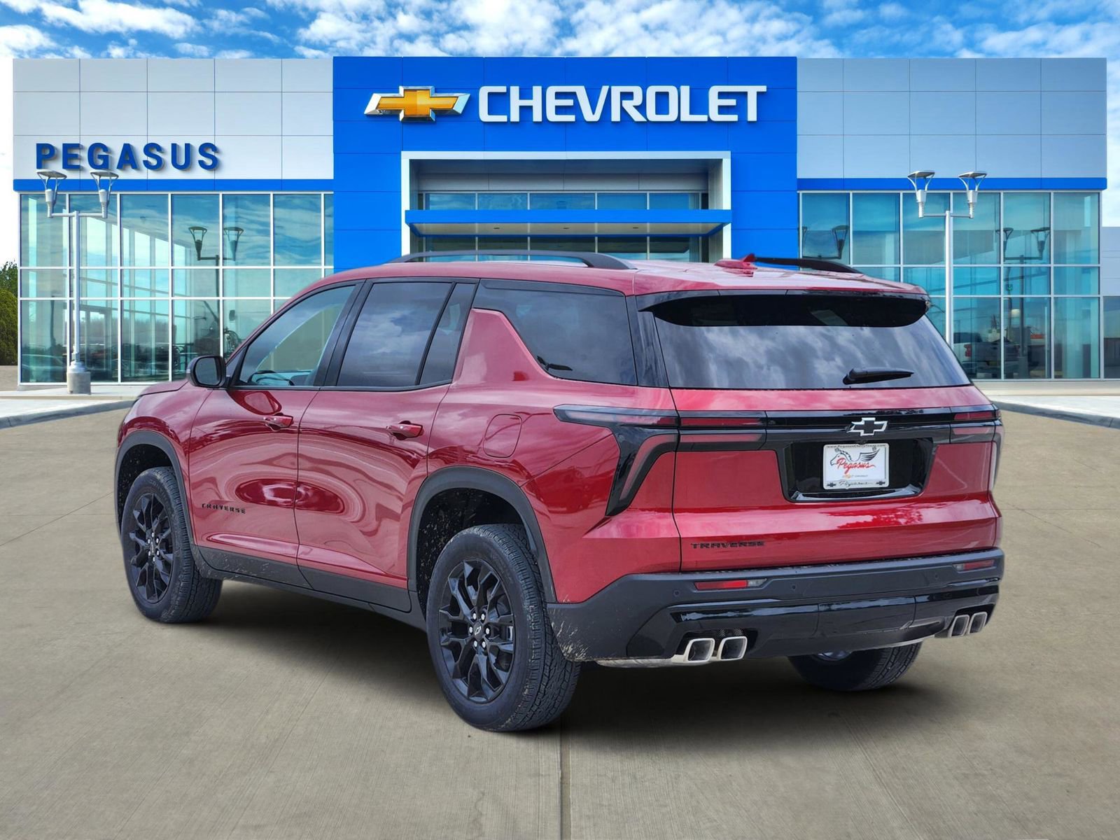 New 2026 Chevrolet Traverse LT w/ Midnight/Sport Edition FWD image 4