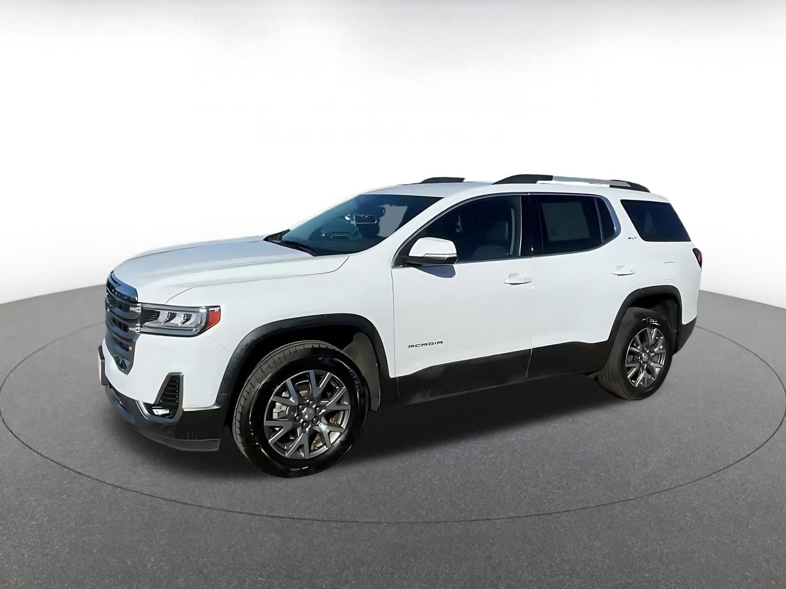 Used 2023 GMC Acadia SLT image 8