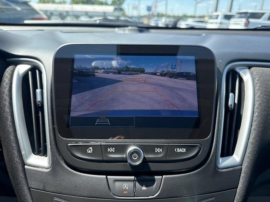 Used 2024 Chevrolet Malibu LT FWD image 17