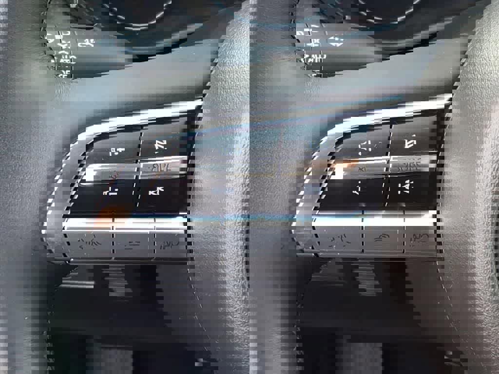 Used 2025 MAZDA CX-50 AWD 2.5 S w/ Weather Package image 17