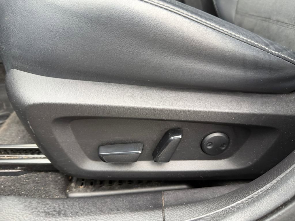 Used 2022 Mitsubishi Outlander SE image 13