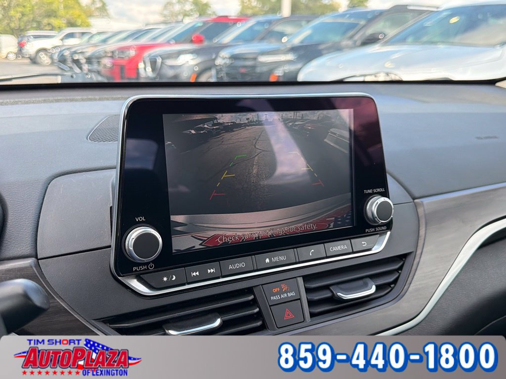 Used 2024 Nissan Altima 2.5 SV AWD/4WD image 24