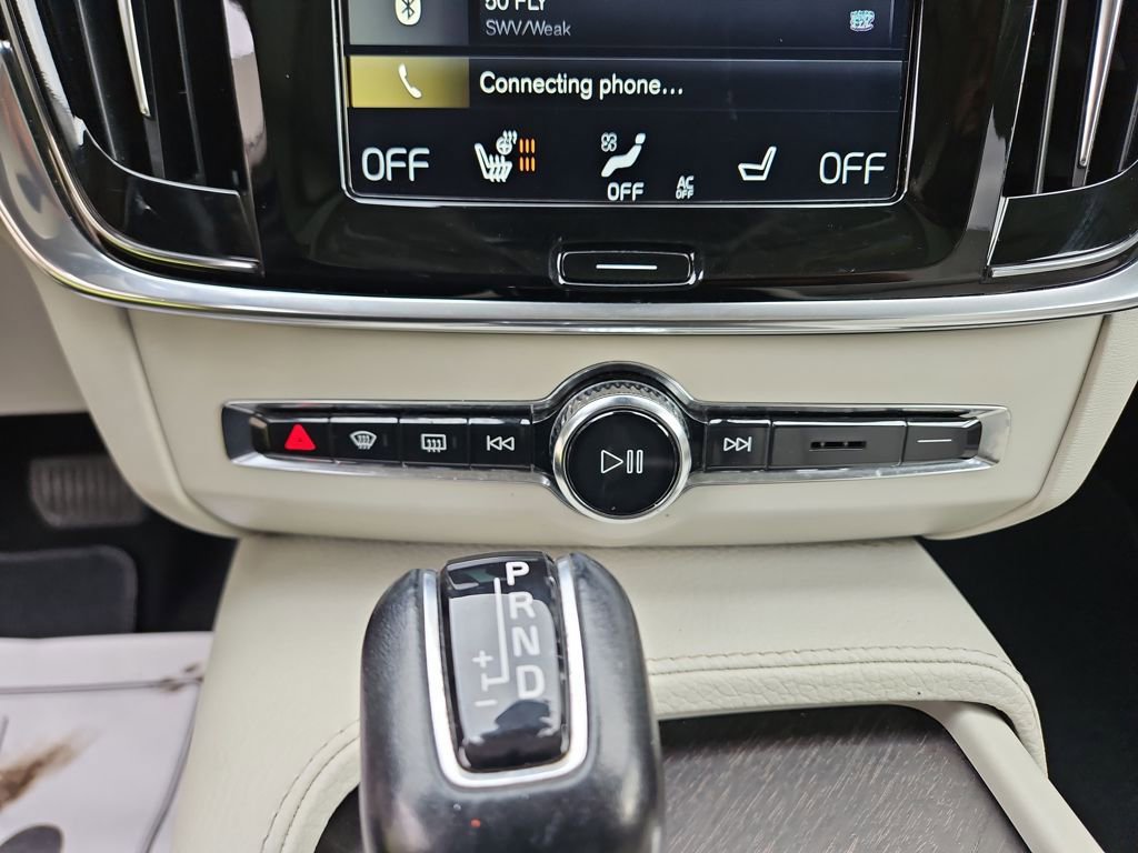 Used 2018 Volvo V90 T6 Cross Country w/ Convenience Package image 17