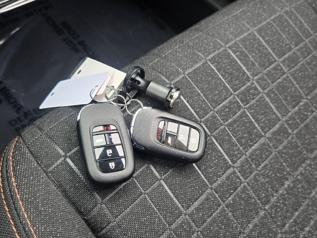 Certified 2024 Honda HR-V Sport image 19