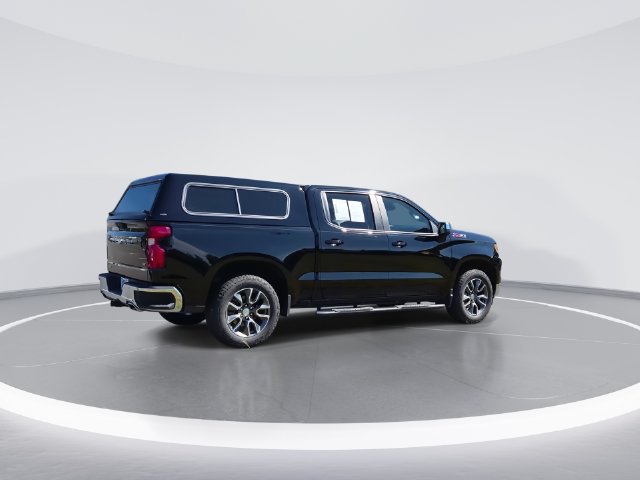 Used 2025 Chevrolet Silverado 1500 LT AWD/4WD image 8