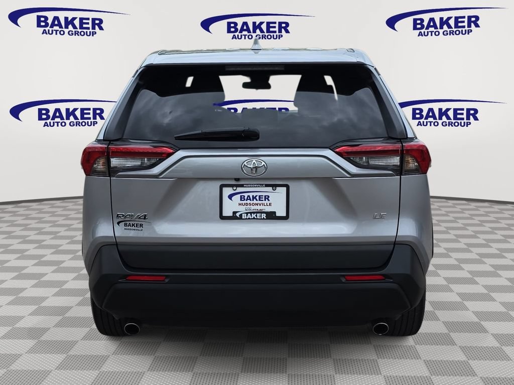 Used 2023 Toyota RAV4 LE FWD image 6