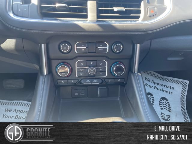Used 2021 Chevrolet Tahoe Z71 w/ Z71 Off-Road Package AWD/4WD image 27