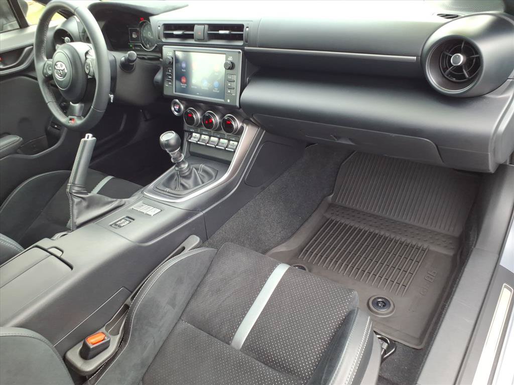Used 2024 Toyota GR86 Premium w/ Performance Package RWD image 19