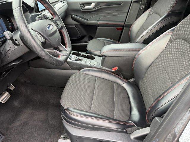 Used 2024 Ford Escape ST-Line image 19