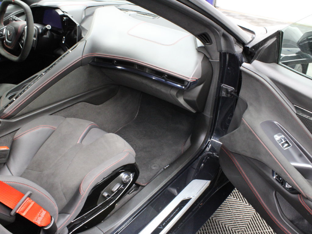 Used 2024 Chevrolet Corvette Stingray Premium Conv w/ Stealth Interior Trim Package RWD image 30