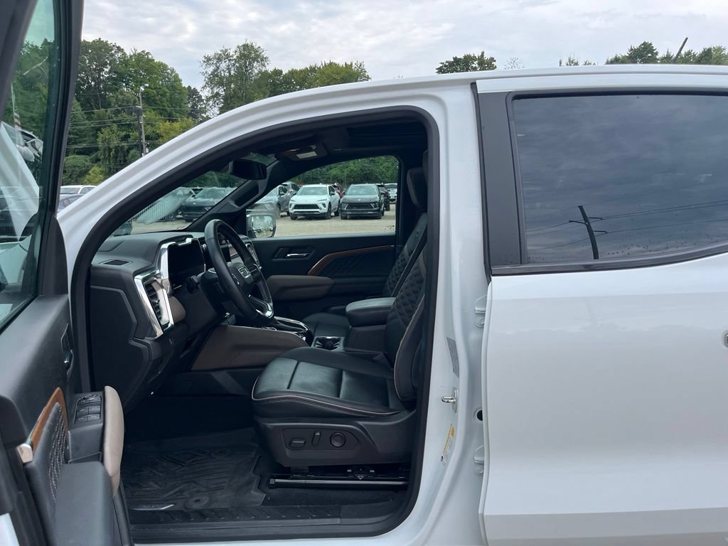 Used 2023 GMC Canyon Denali AWD/4WD image 19