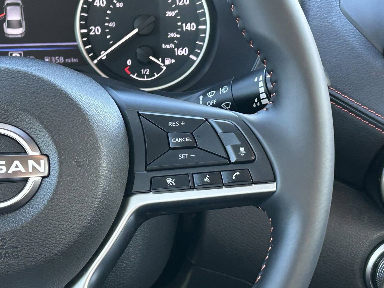 Certified 2025 Nissan Sentra SR image 26